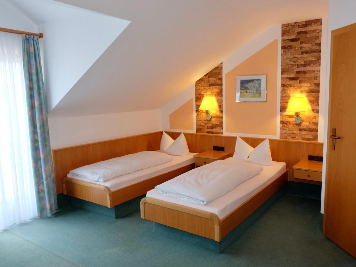 Gaestehaus Biedermann 킨딩 외부 사진